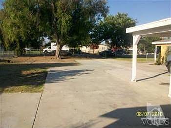 2nd image of 2584 Eucalyptus Dr