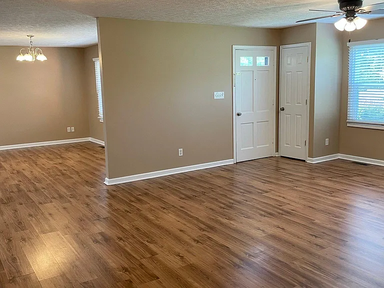 1315 Fairview Ave — Photo 11