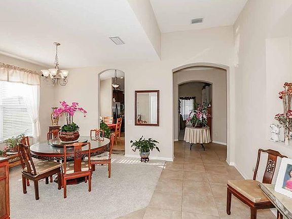 3rd image of 2515 River Briar Blvd