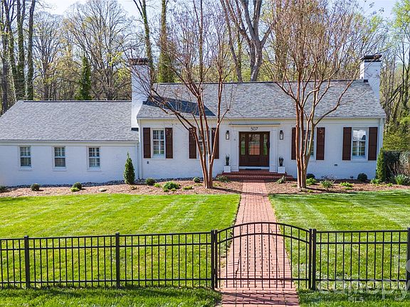 2nd image of 507 Riverside Dr