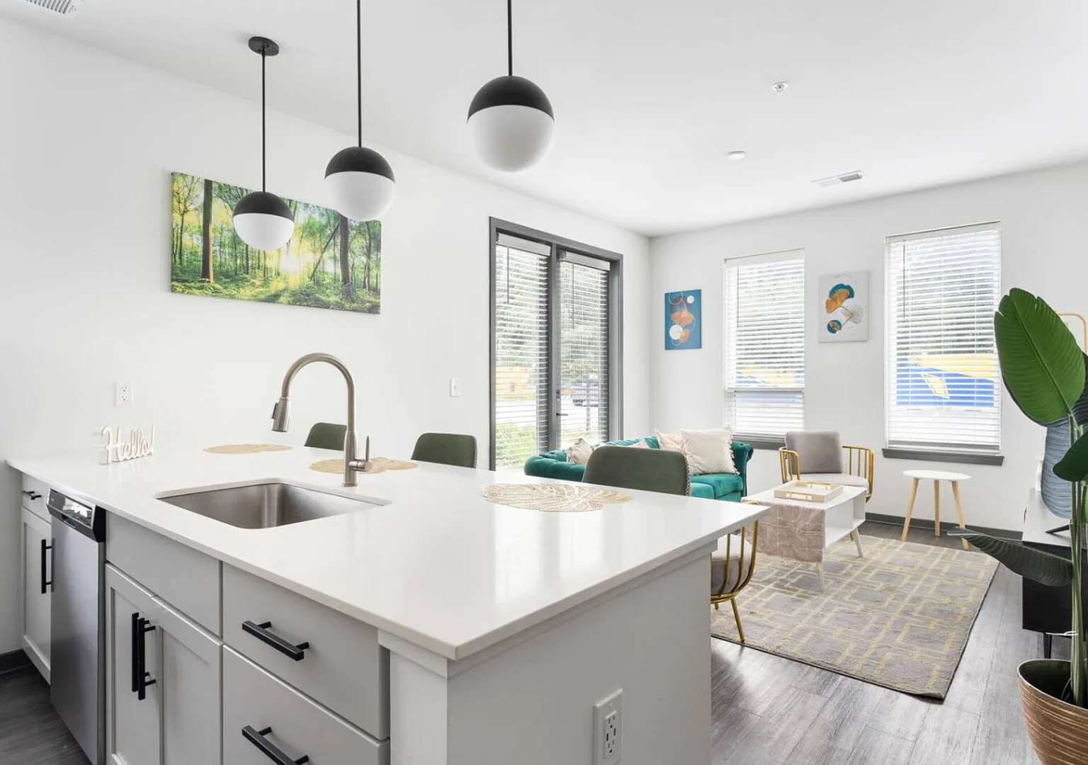 Modern Luxury Near Broad Ripple — Photo 1