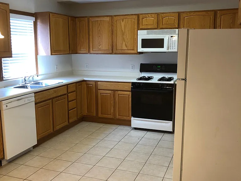 2031 Lisbon Rd #B — Photo 8