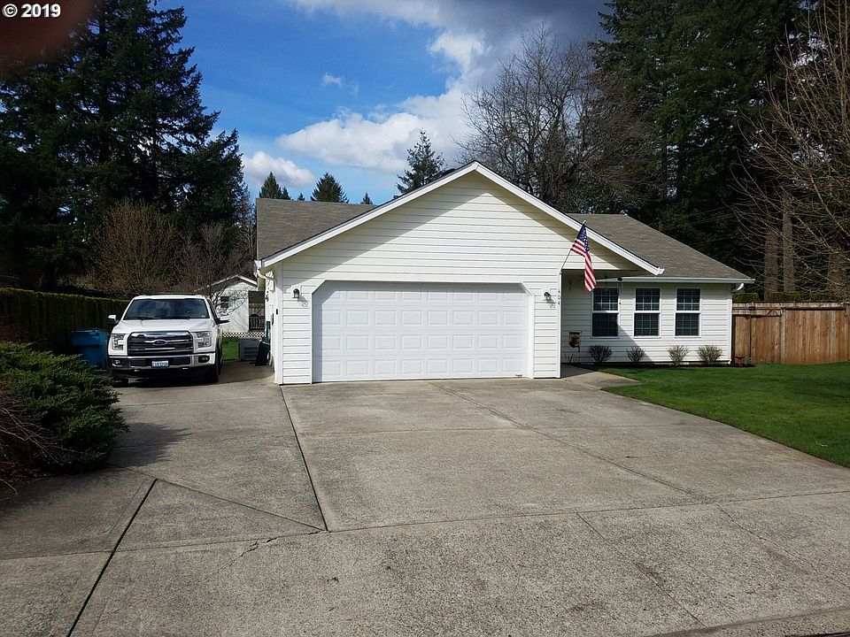 2nd image of 404 W Christy St