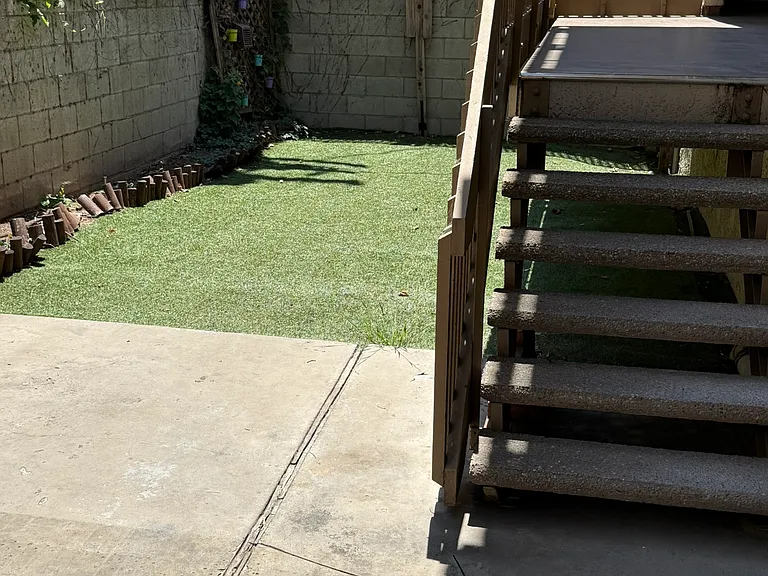 1414 Greenfield Apartments — Photo 33