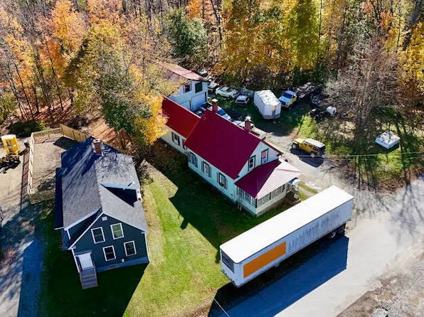 72 North Street, Hartland, ME 04943