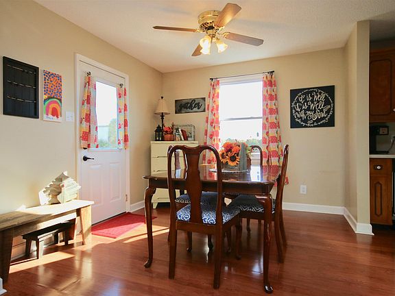 2nd image of 2671 Holt Ln