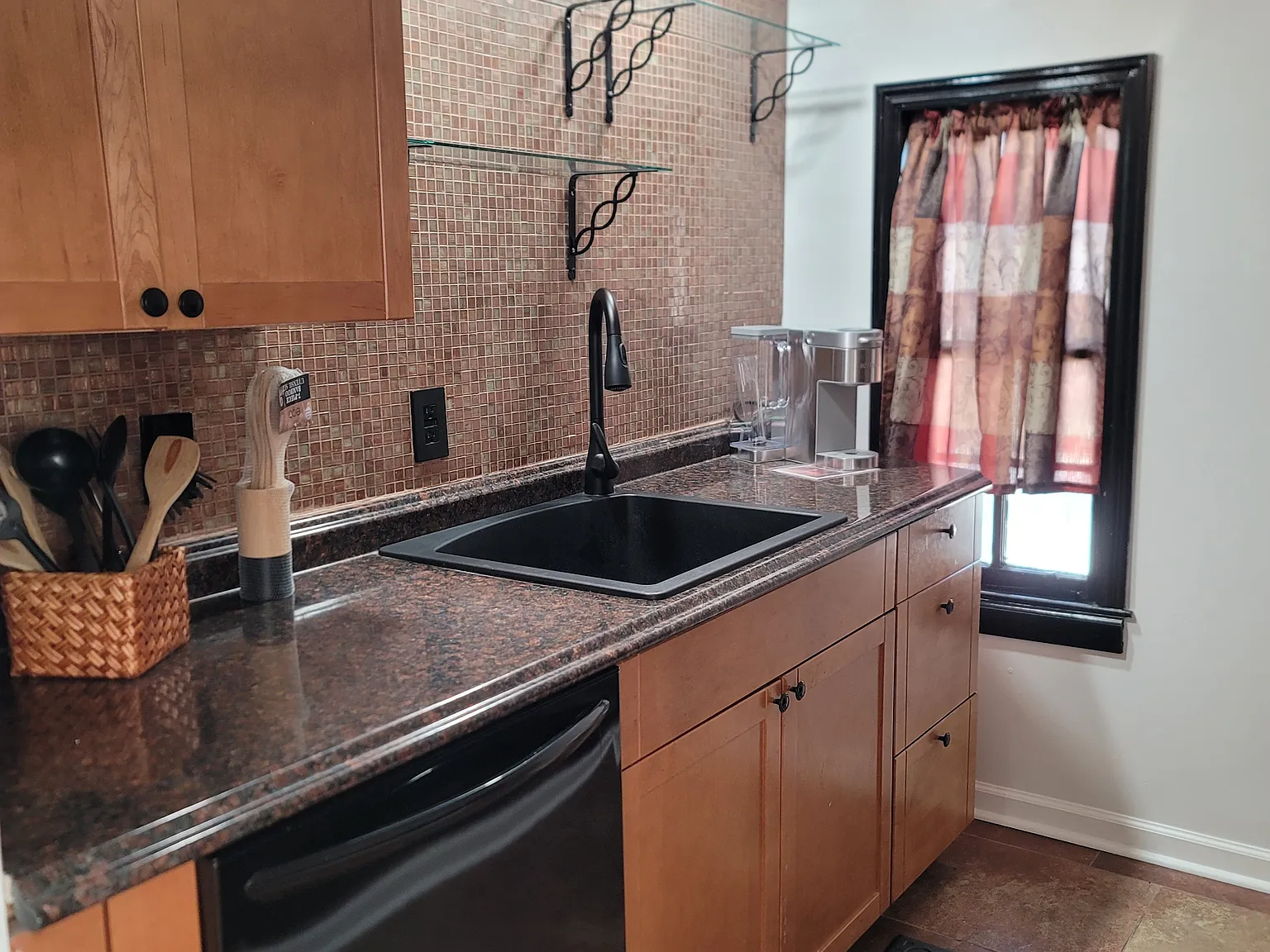2137 Madison Ave — Photo 3