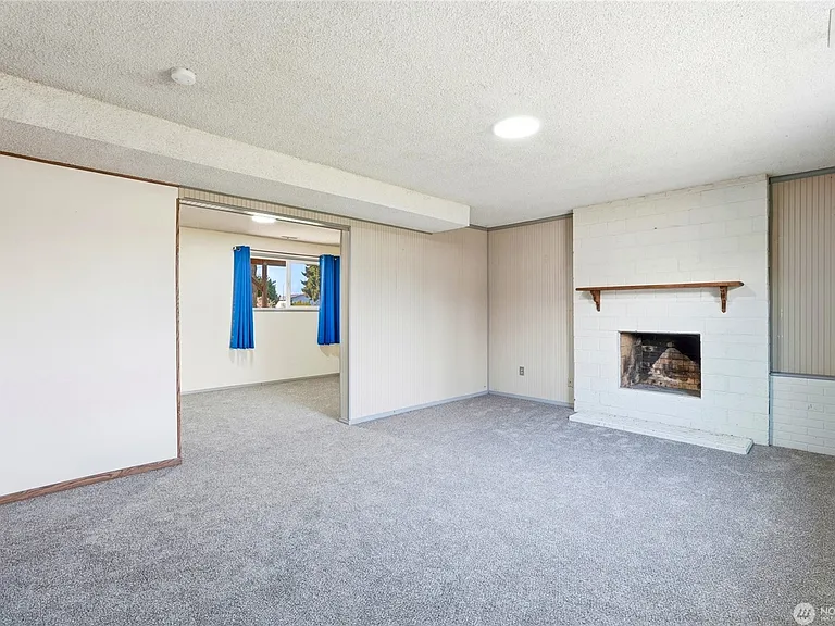 9926 59th Dr NE — Photo 17