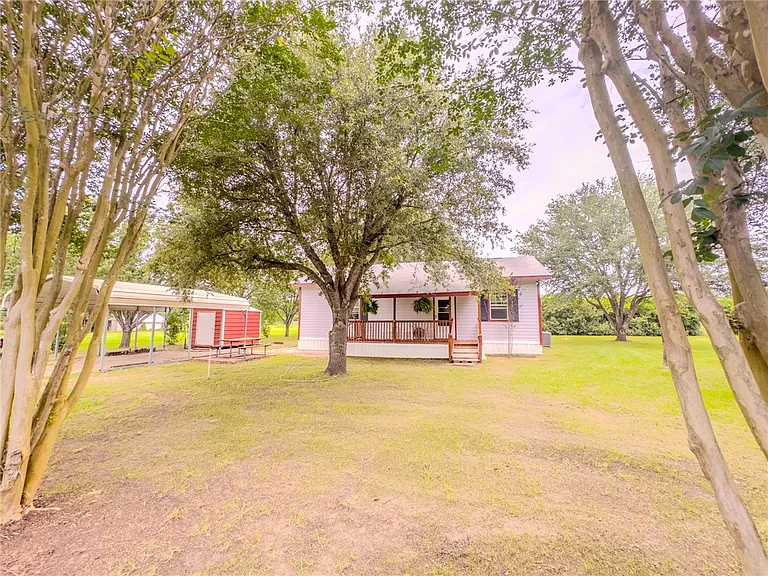 476 County Road 118 — Photo 2