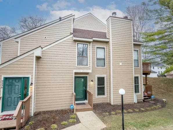 9338 Hunters Creek Dr, Cincinnati, OH 45242