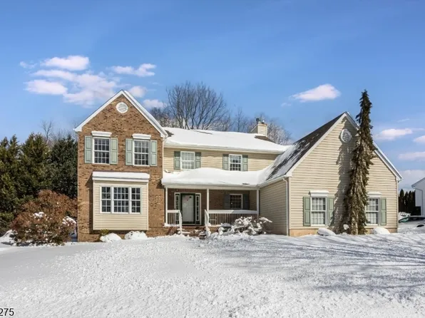 10 Hawthorn Dr, Roxbury Twp., NJ 07876