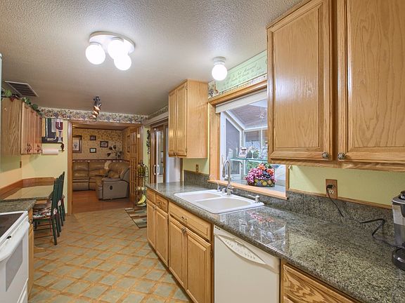 4th image of 16410 91st Avenue Ct E