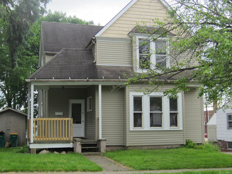 1st image of 231 E Larwill St Unit 1/2