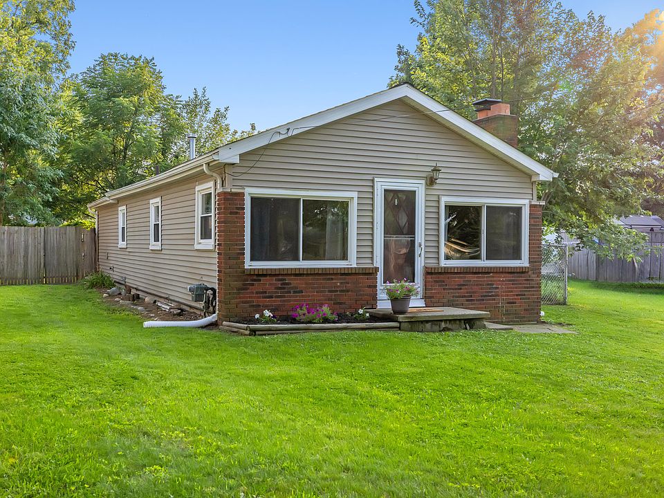 1st image of 1088 Sunrise Park St