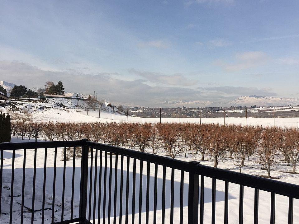 Beautiful View off upstairs deck