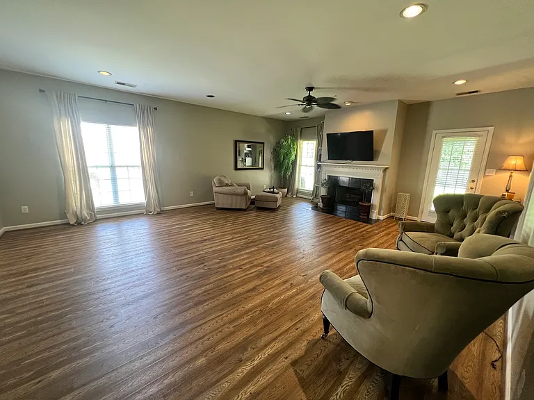 748 Narrows Point Cir — Photo 11