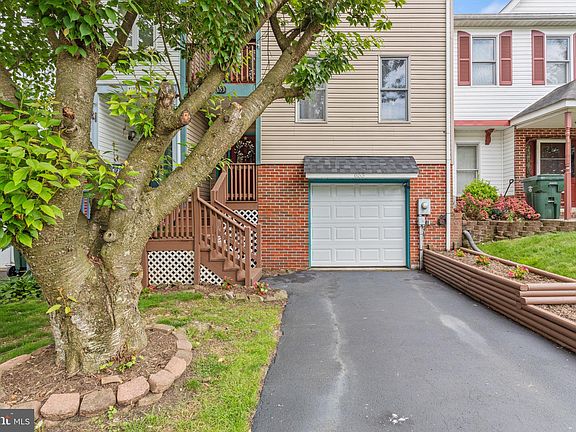 5th image of 653 Knightsbridge Dr
