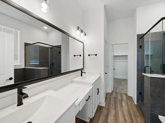 Owner s Bath with Double Vanity Sinks