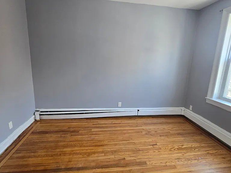 149 Zabriskie St #21 — Photo 7