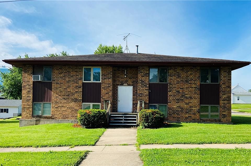 1st image of 414 W Baker St