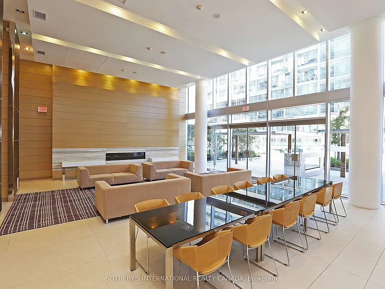 29 Queens Quay E #811 — Photo 26