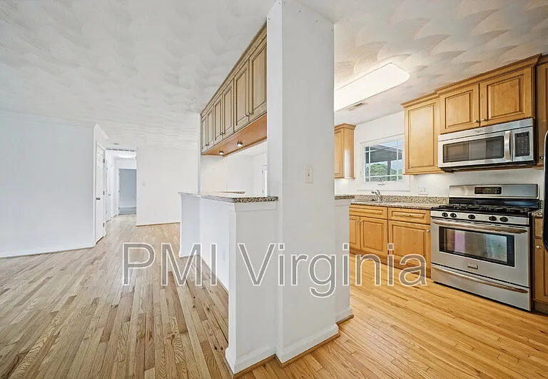 5389 Susquehanna Dr — Photo 9