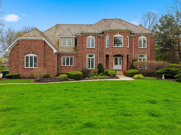 5701 Churchill Ln, Libertyville, IL 60048