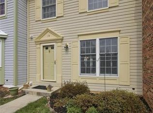 19 Sky Blue Ct, Germantown, MD 20874
