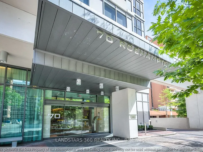 70 Roehampton Ave #2120 — Photo 2