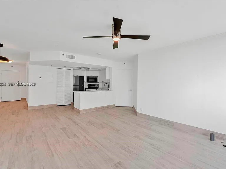 8911 Collins Ave #703 — Photo 7