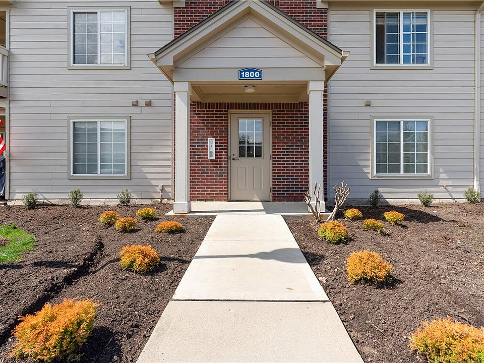 1st image of 1800 Waterstone Blvd APT 207