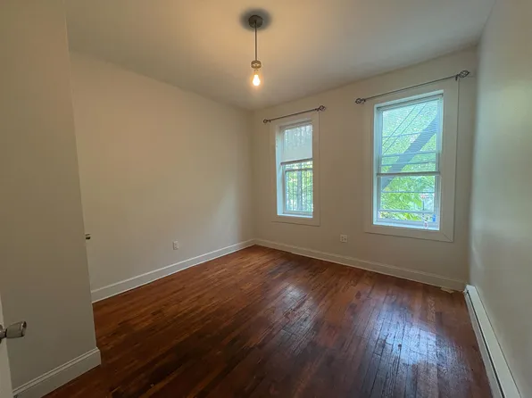 1839 Park Place image 7 of 13