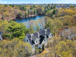 19 Hammersmith Dr, Saugus, MA 01906