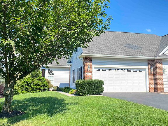 2nd image of 461 Silver Oaks Dr