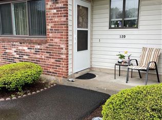 55 Thompson St APT 12D, East Haven, CT 06513