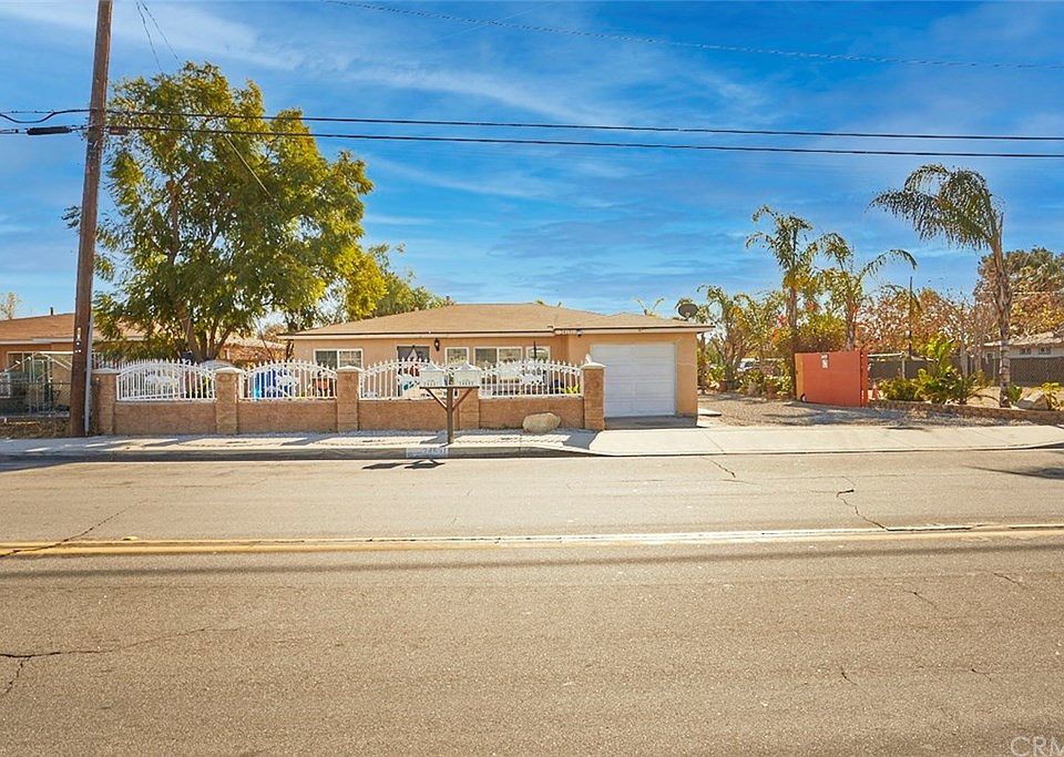 1st image of 24691-24693 Fir Ave
