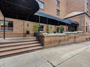 1444 W 10th St APT 408, Cleveland, OH 44113