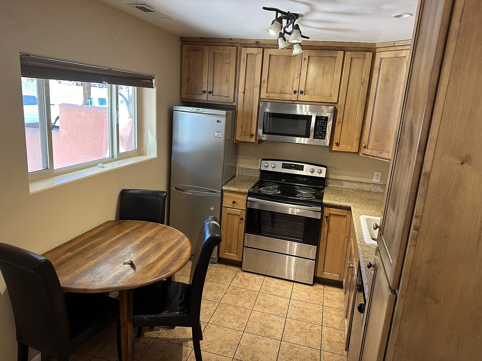208 East 200 South - 6 — Photo 3