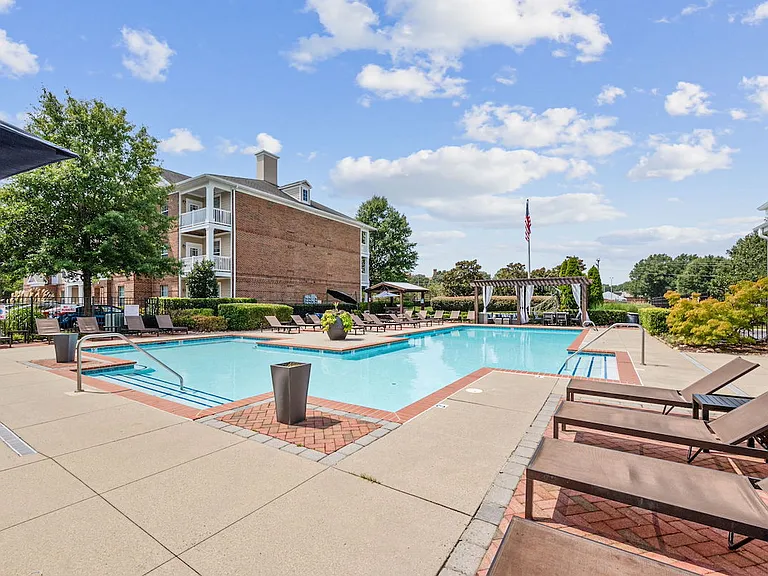 Centerville Manor Apartments — Photo 43