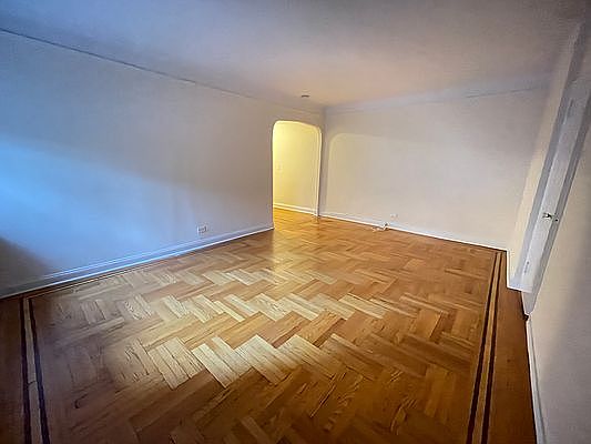 3rd image of 172-90 Highland Ave #B2
