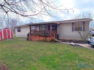 10359 Parkwood Dr, Findlay, OH 45840