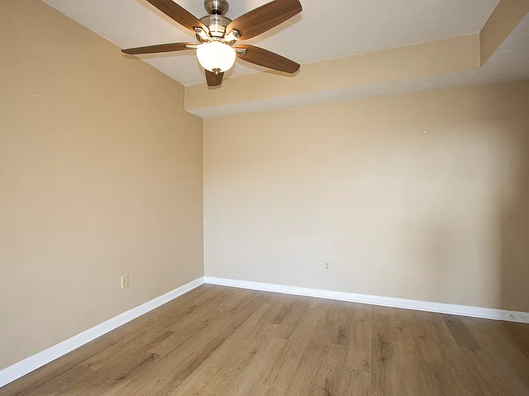 6142 Whiskey Creek Dr #621 — Photo 11