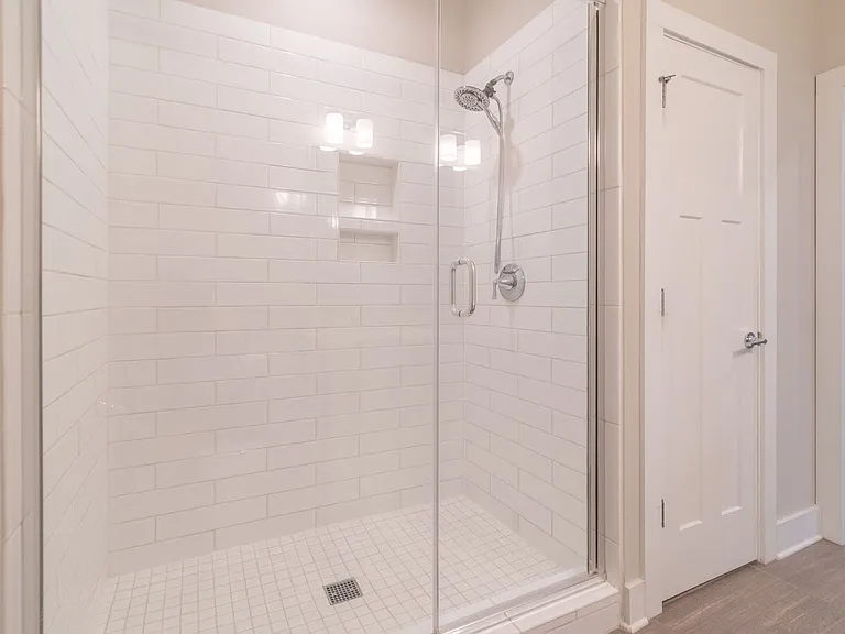 439 Southend Crossing Ln — Photo 32