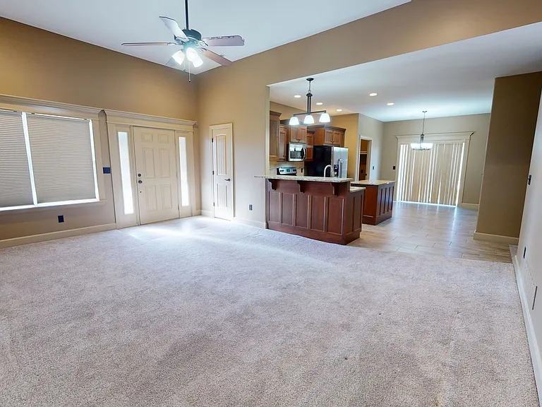 11669 Ridgeway Ct — Photo 1