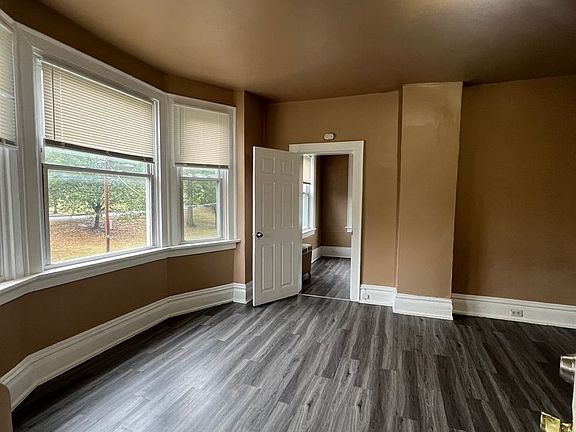 5th image of 1851 Whitehall St APT 3