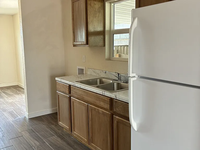 3900 McConnell Ave — Photo 7