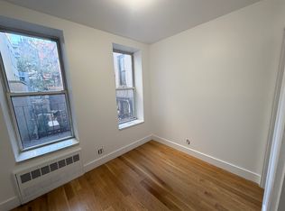 249 Broome St APT 10, New York, NY 10002