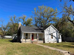 1013 Gray St, Mountain Home, AR 72653