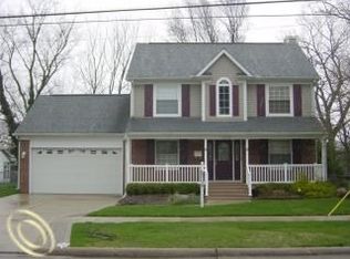 2372 Henley Ave, Berkley, MI 48072
