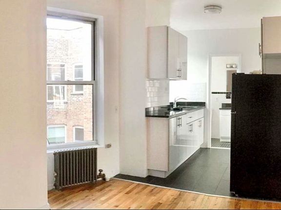 3rd image of 88 2nd Ave APT 13